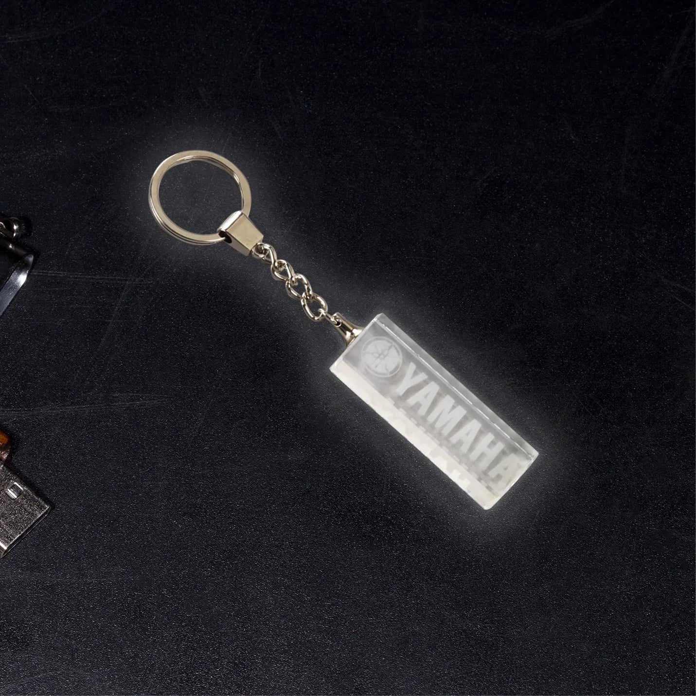 Splendid Crystal Laser-Engraved Key Chains Img 3
